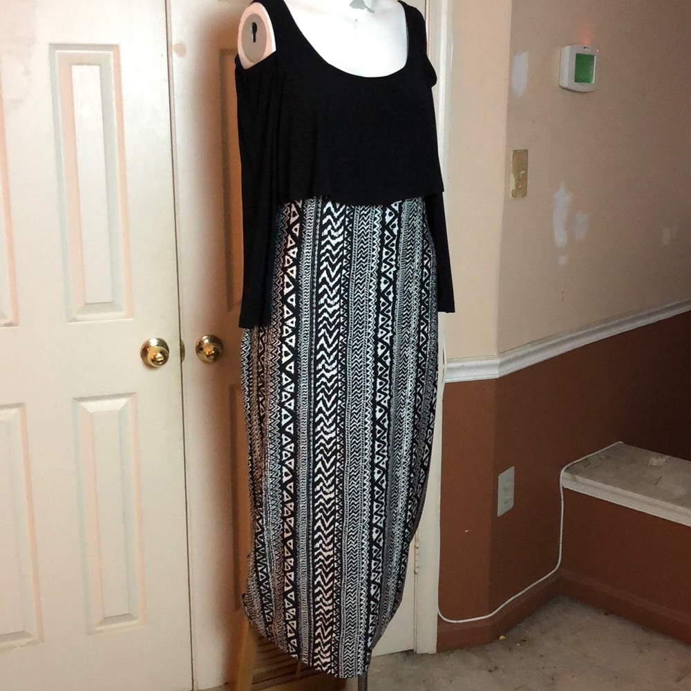 Cold shoulder dress ashd03
